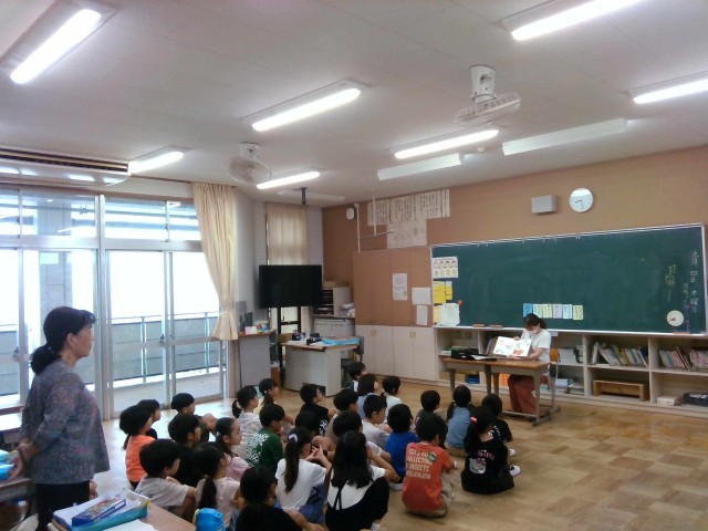 読み聞かせの朝３