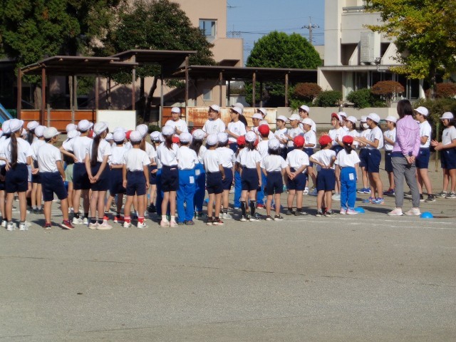 太田市立綿打小学校 | 学校日記 | 10/16(金) 朝行事 運動会練習
