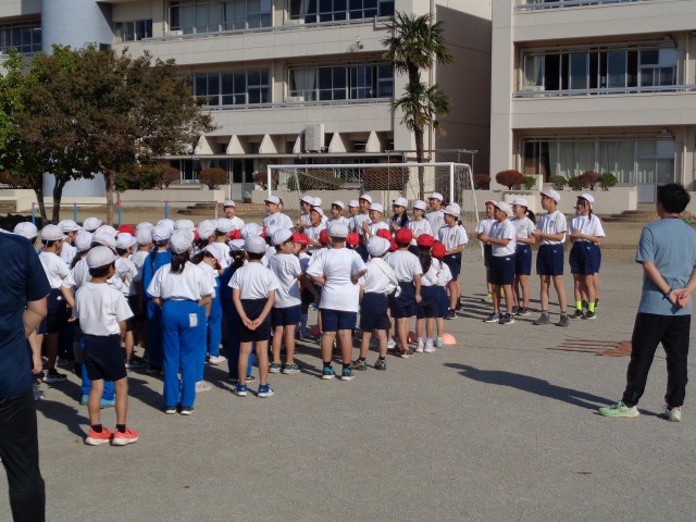 太田市立綿打小学校 | 学校日記 | 10/16(金) 朝行事 運動会練習
