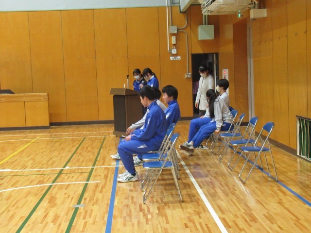 司会は、社会係がおこないました。